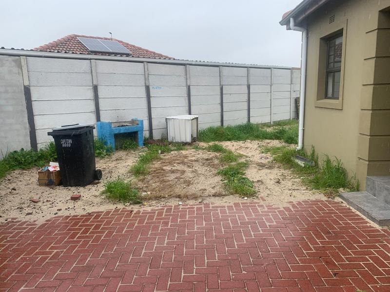 2 Bedroom Property for Sale in Westridge Western Cape